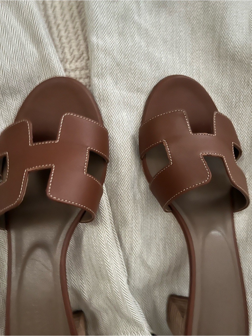Hermes Oasis Sandal - Picture 2 of 4